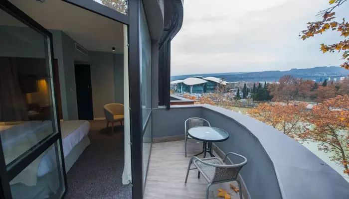 هتل ریور ویو تفلیس